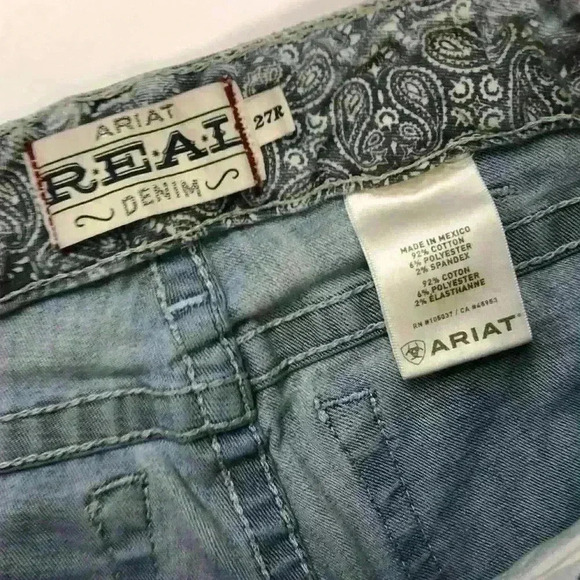 Ariat REAL Denim Light Wash Cotton Blue 5-Pocket Jeans - Picture 3 of 13